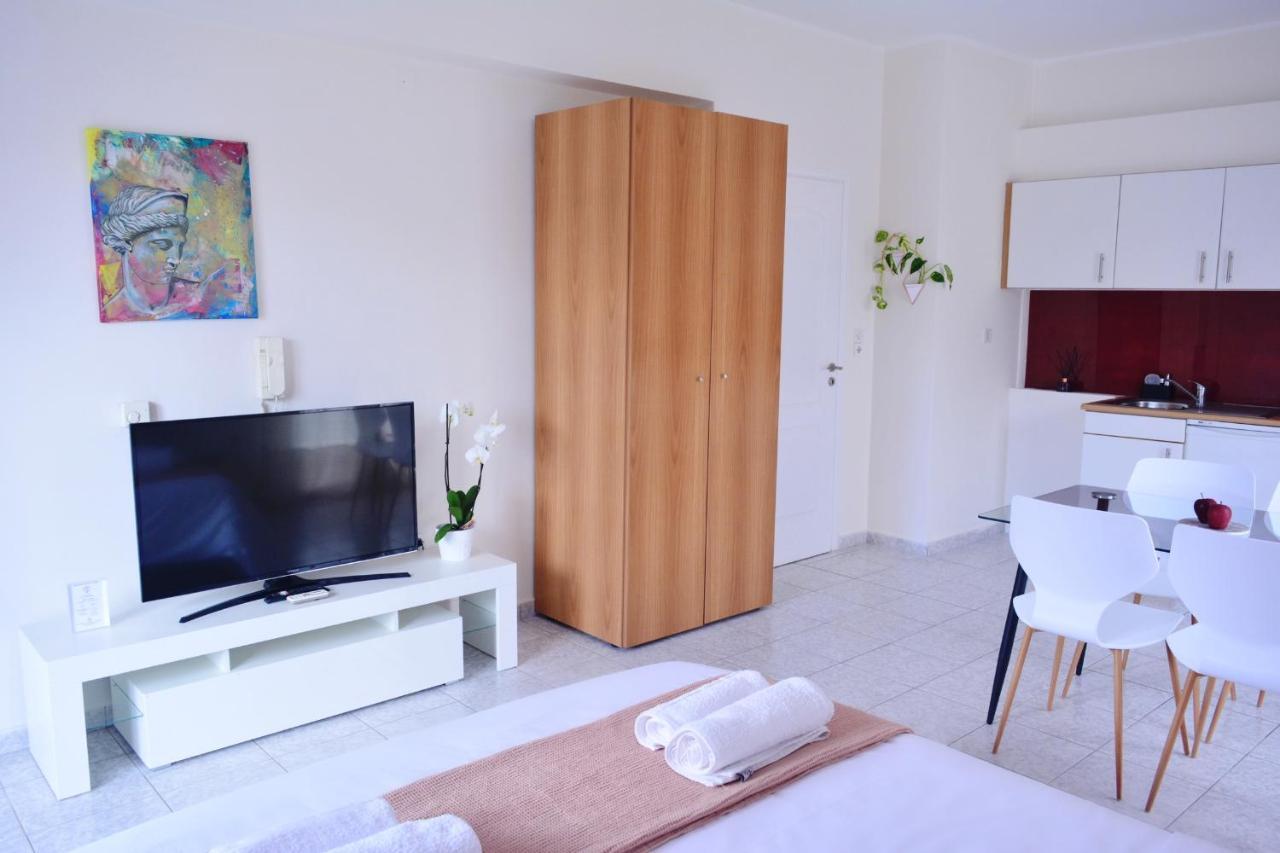 Studio Coral Apartment Kalamata Exterior photo